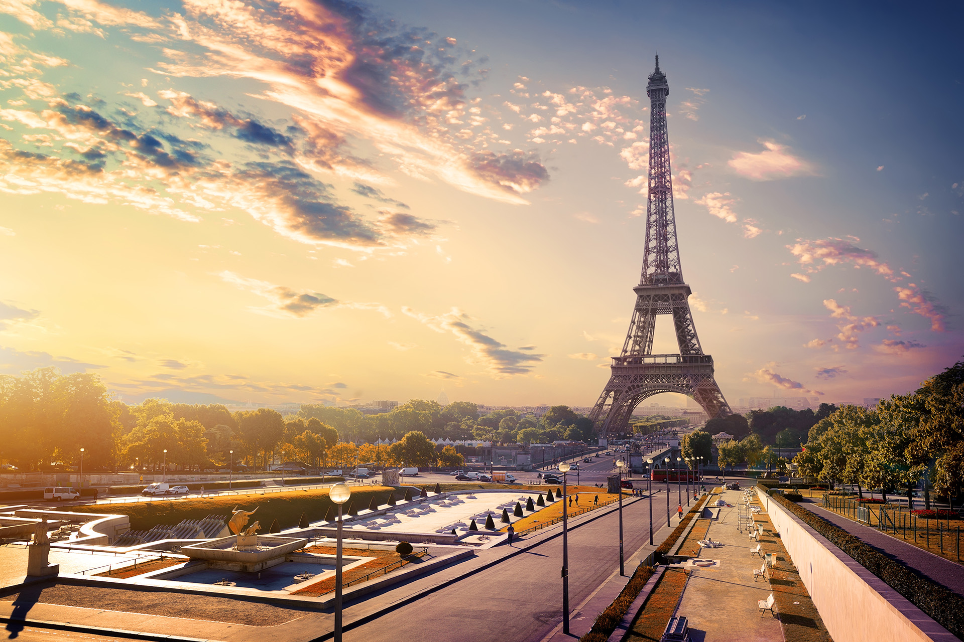 View on gardens Trocadero and Eiffel tower at sunrise, Paris